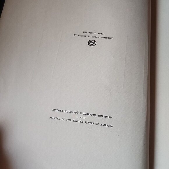 Vintage Mother Hubbard's Wonderful Cupboard (Warren and Davenport - 1924) - Picture 9 of 14